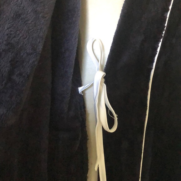 Kate Spade Blue Fleece Holiday Plush Robe XS/S - Picture 6 of 8